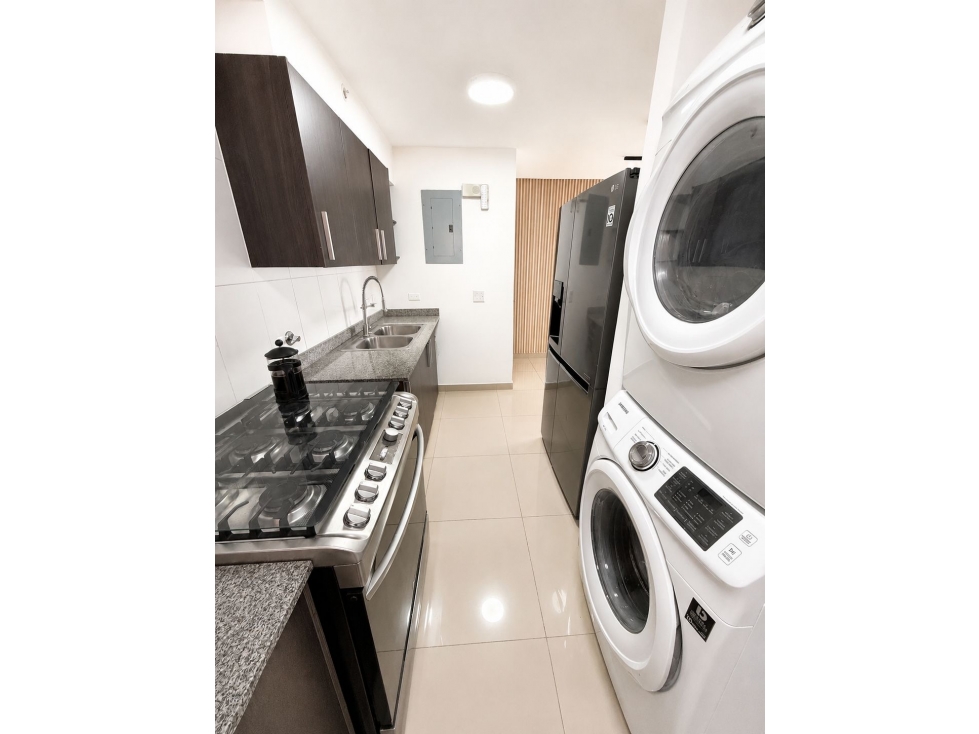Se vende apartamento en Sky Park, Carrasquilla — foto 6