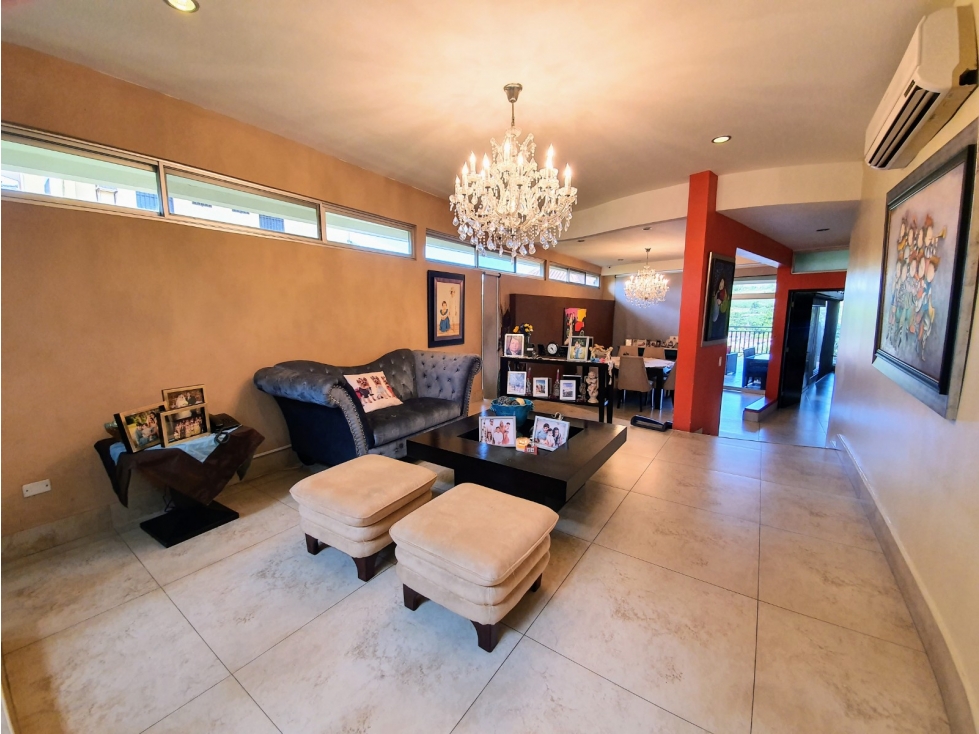 Se vende casa en Altos de Panamá
