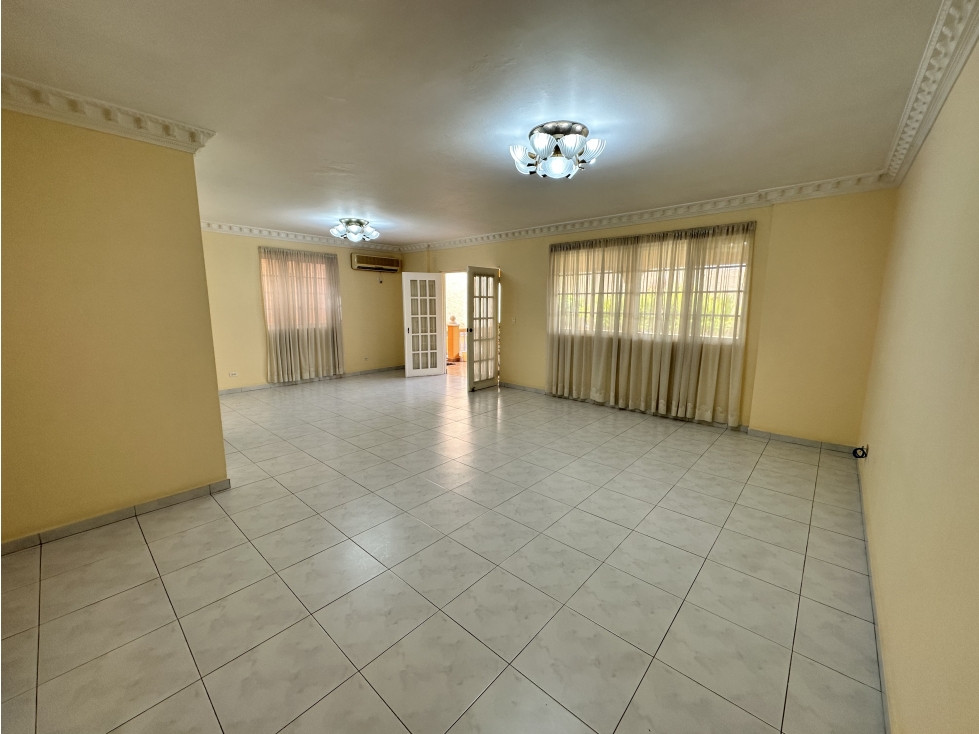 Se vende casa en El Doral, El Bosque — foto 3