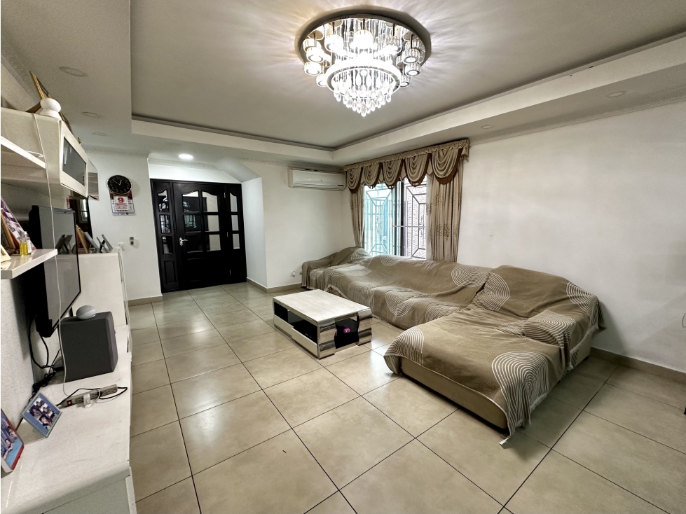 Se vende casa en Dorado Village, Condado del Rey — foto 2