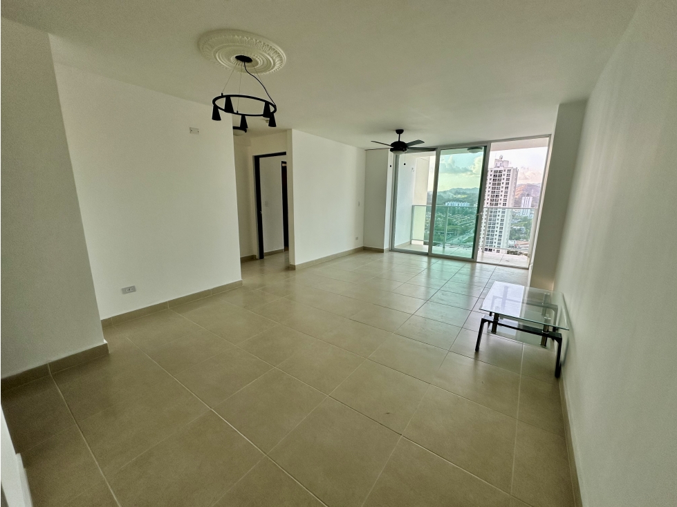 Venta apartamento Kings Park, debajo de avalúo venta rápida