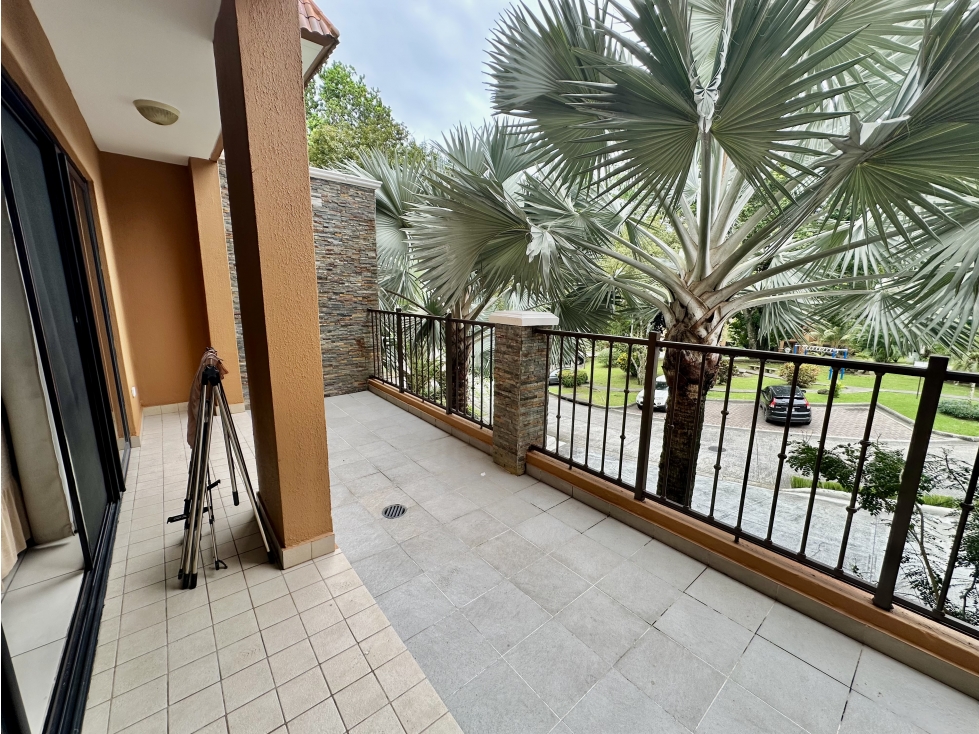 Venta de apartamento en Clayton, Embassy Club - 2