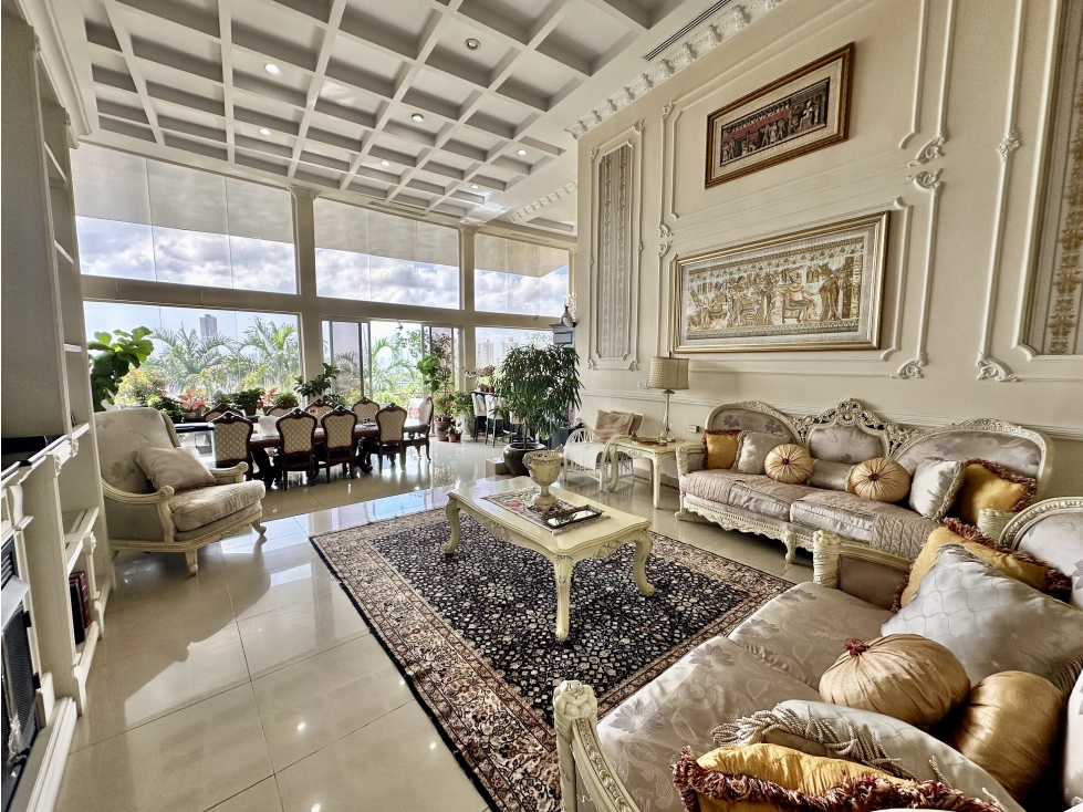 Se vende mansión en Altos de Panamá