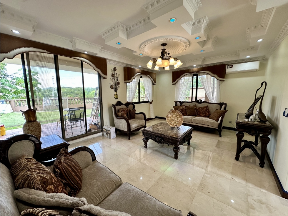 Se vende casa de 3 niveles en Altos de Panama — foto 4