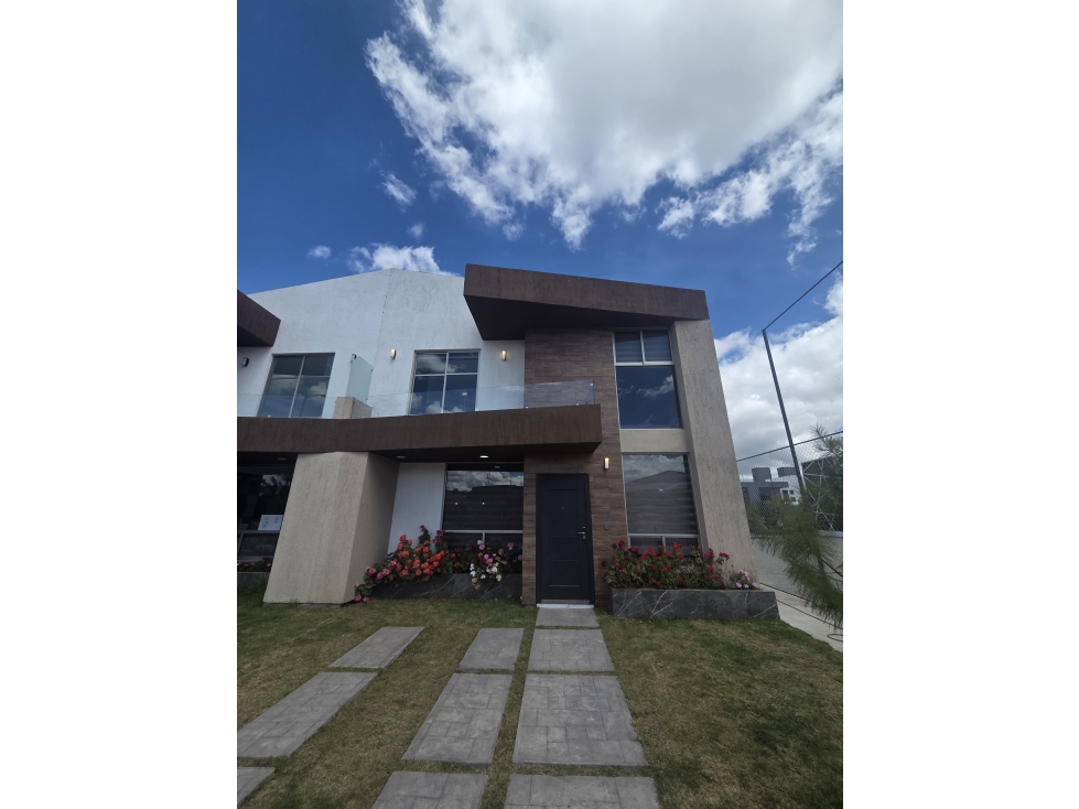 Casa en Venta céntrica en Pachuca Fracc Las Margaritas - 1