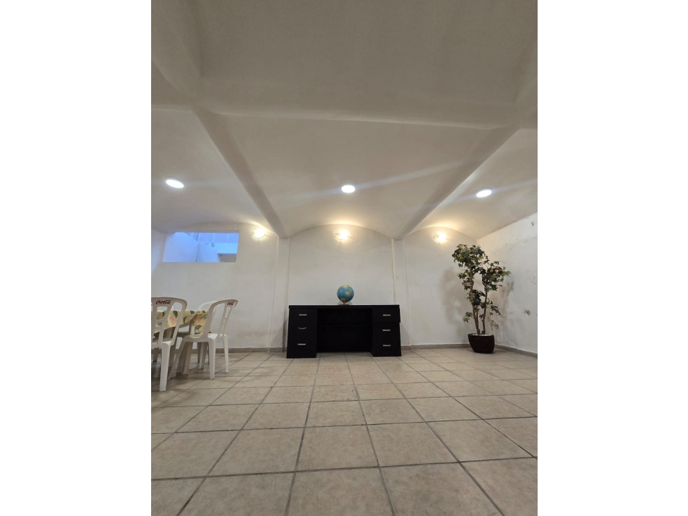 Espacio céntrico para oficina o consultorio - 1