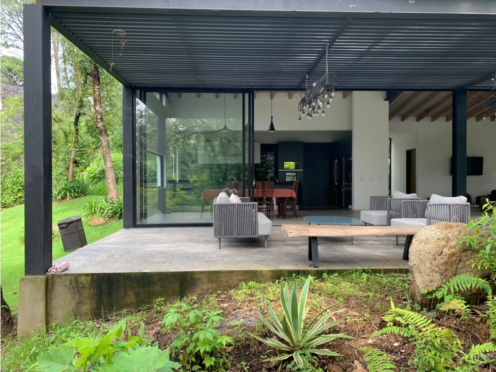 Casa en venta, Con gran terreno, Cerca del Club de Golf Avándaro — foto 4