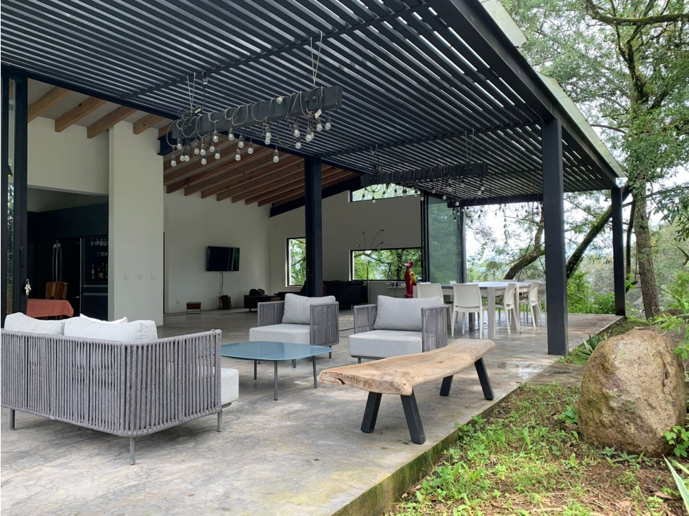 Casa en venta, Con gran terreno, Cerca del Club de Golf Avándaro — foto 6