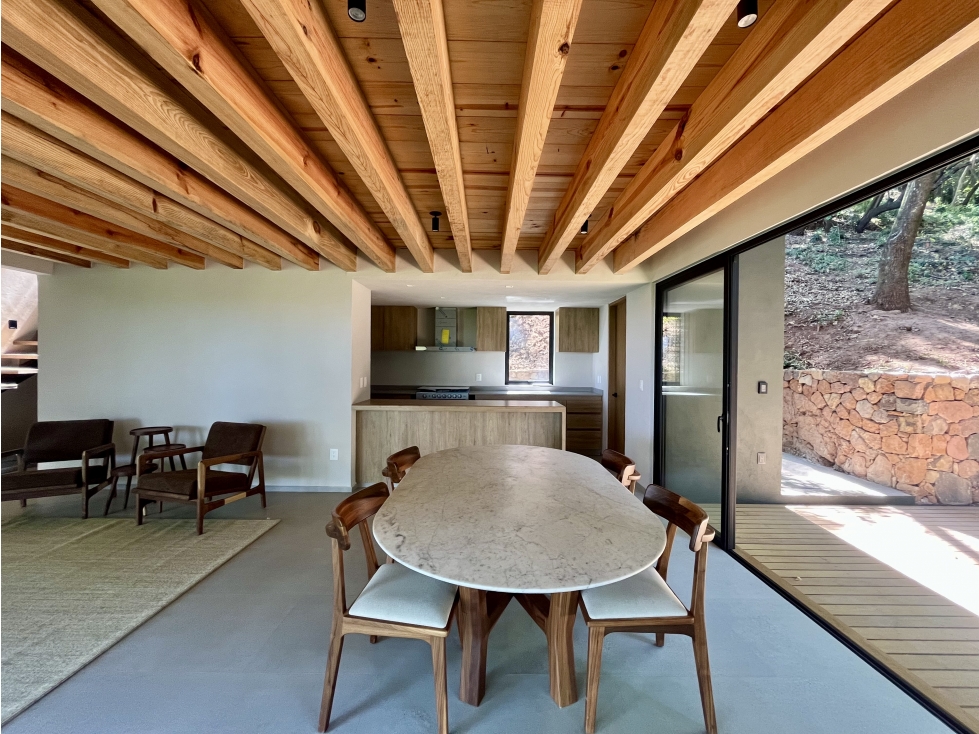 Casa Nueva en el pueblo de Valle de Bravo Cañada Chichipicas — foto 6