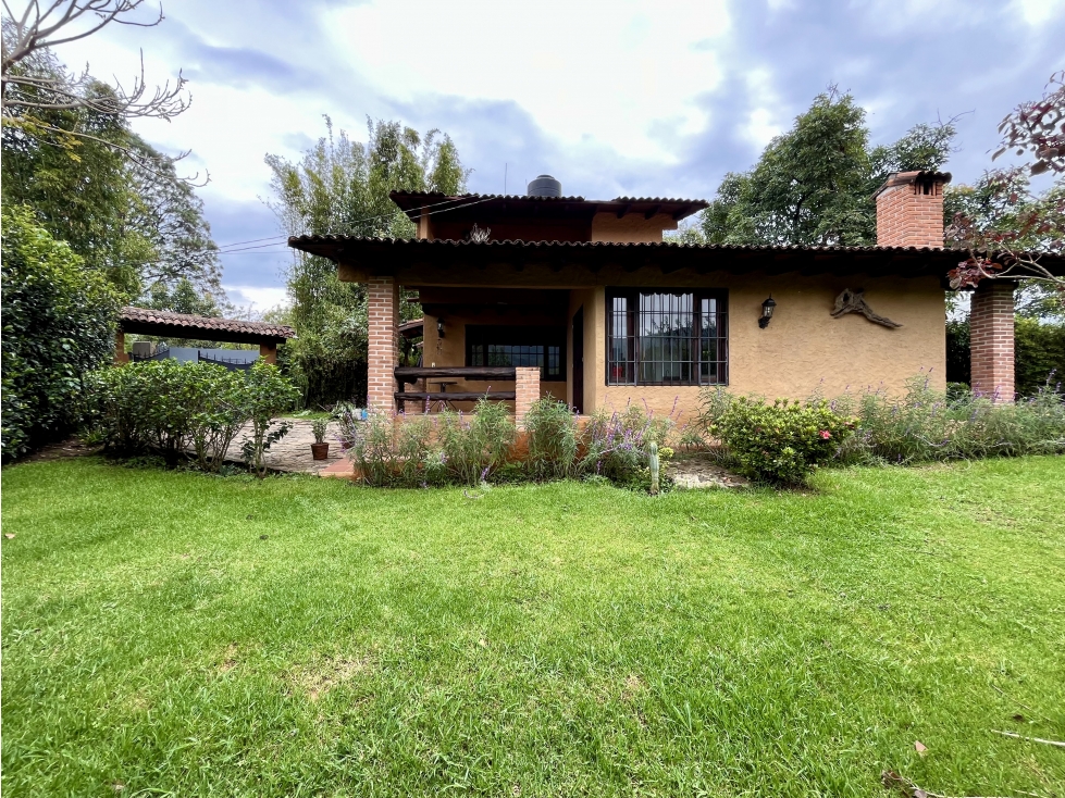 Casa de campo en venta y renta, Casas viejas, Valle de Bravo. — foto 2