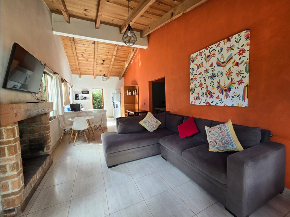 Casa Renta Av. Fontanas Avandaro