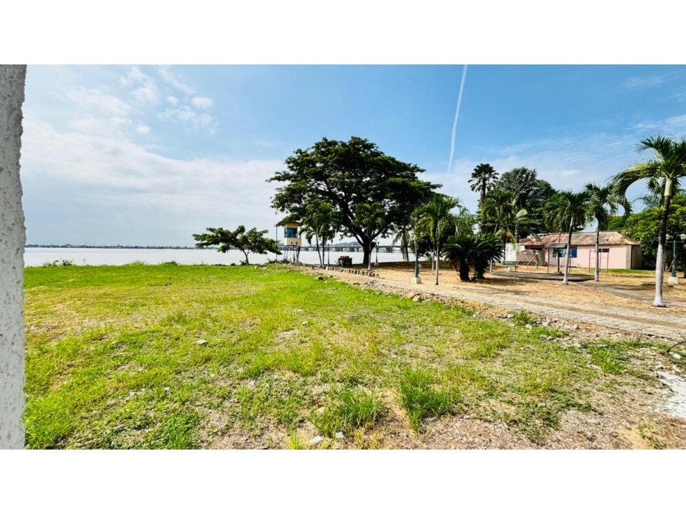 Aquamarina Terreno esquinero en Venta - 4