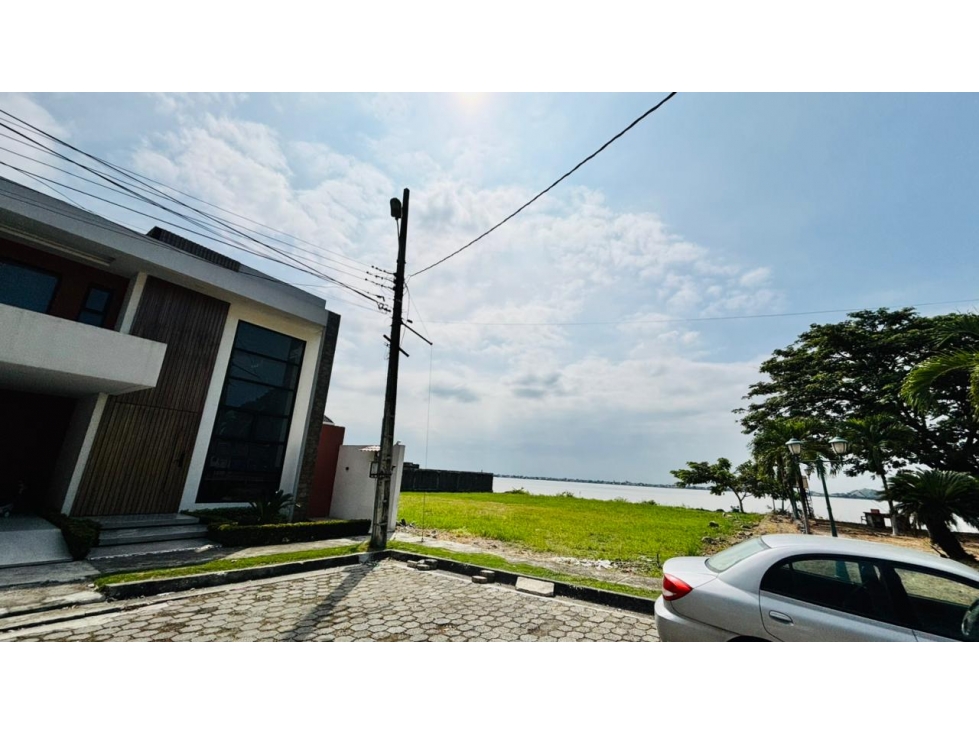 Aquamarina Terreno esquinero en Venta - 5