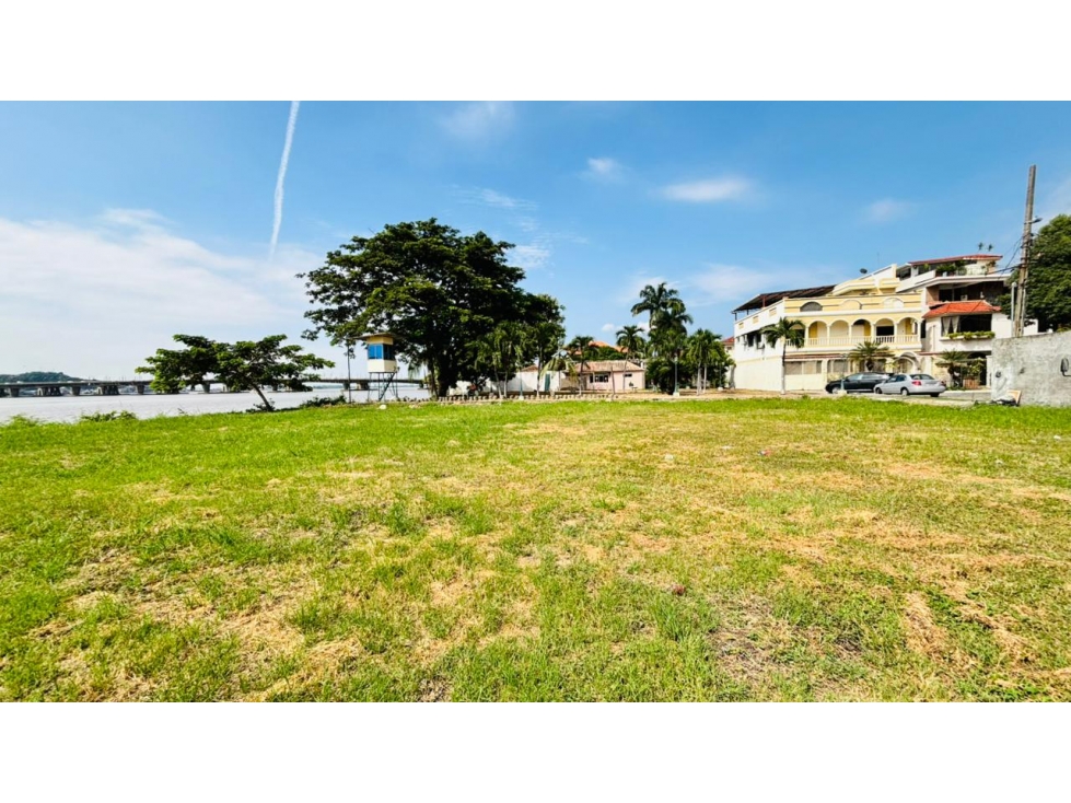 Aquamarina Terreno esquinero en Venta - 6