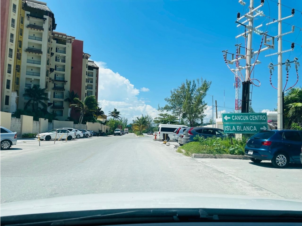 Oportunidad de venta departamento en Punta Sam con vista a la marina — foto 2