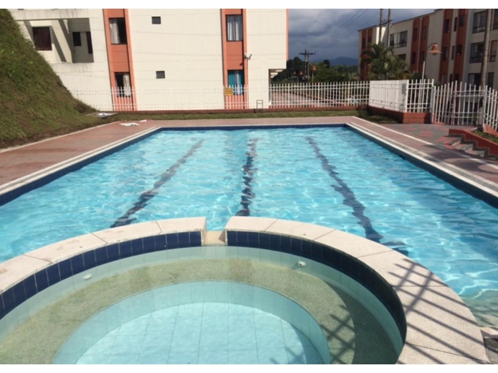 VENDO APARTAMENTO EN PEREIRA