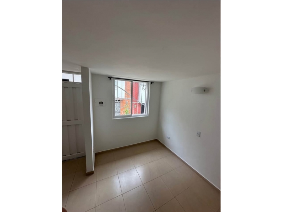 CASA EN VENTA DUPLEX EN PEREIRA PARQUE INDUSTRIAL — foto 2