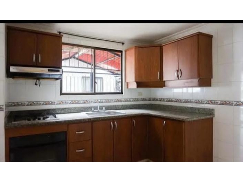 VENDO VIVIENDA EN AVENIDA SUR — foto 2
