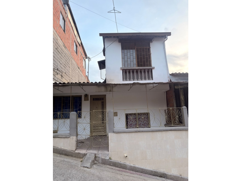 VENDO CASA EN MANIZALES