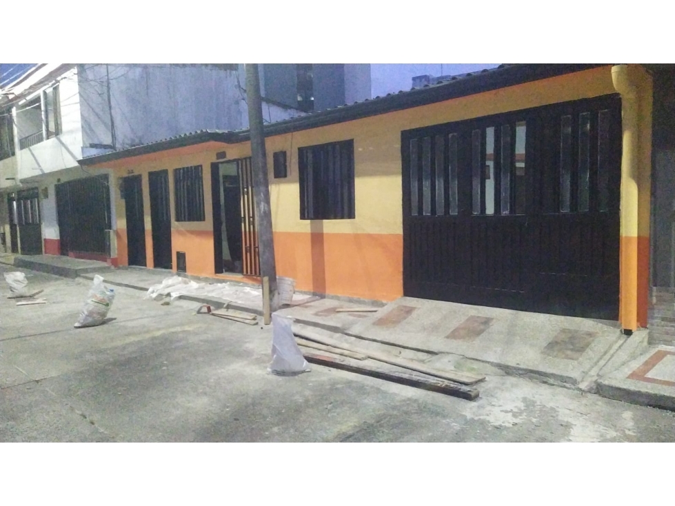 CASA EN VENTA DOSQUBRADAS CERCA AV SIMON BOLIVAR — foto 3