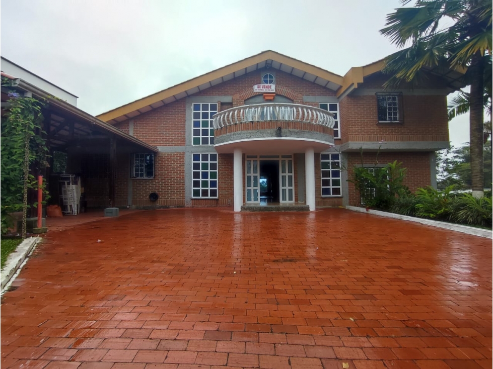 CASA CAMPESTRE PEREIRA/CERRITOS