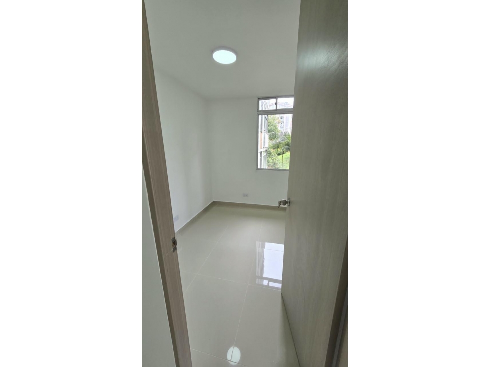 VENDO APARTAMENTO EN MEDELLIN — foto 5