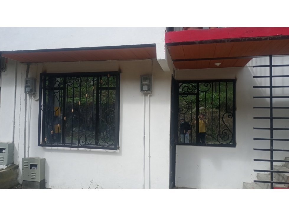 VENDO APARTAMENTO EN SANTA ROSA