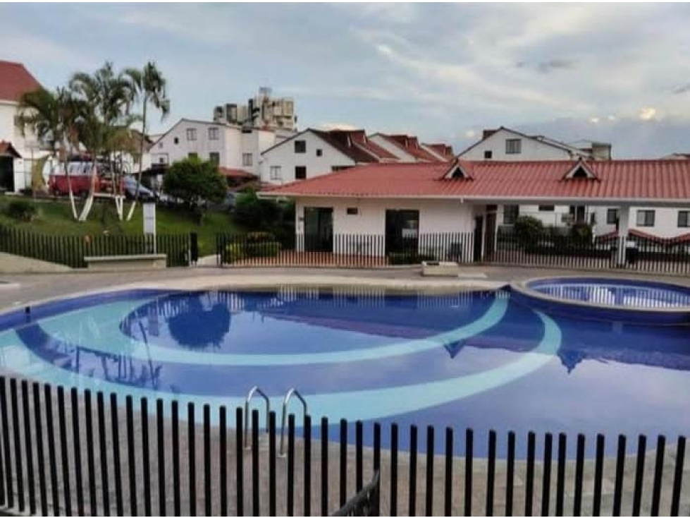 VENDO VIVIENDA EN AVENIDA SUR — foto 5