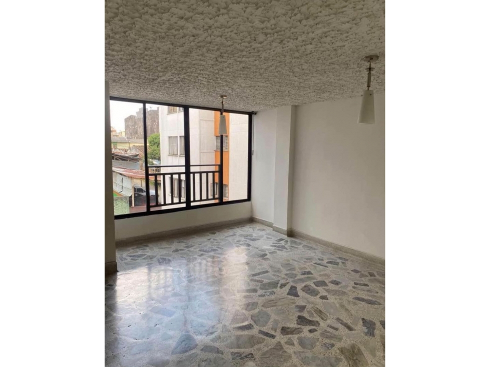 SE VENDE APARTAMENTO EN PEREIRA