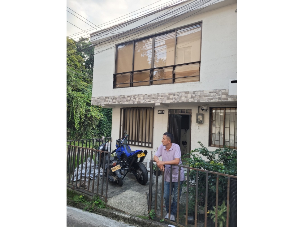 VENDO CASA EN PEREIRA