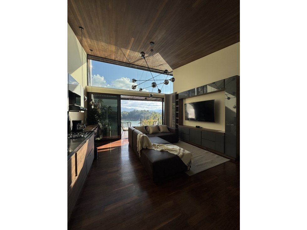 Venta de Cabaña en Guatape, Antioquia — foto 2
