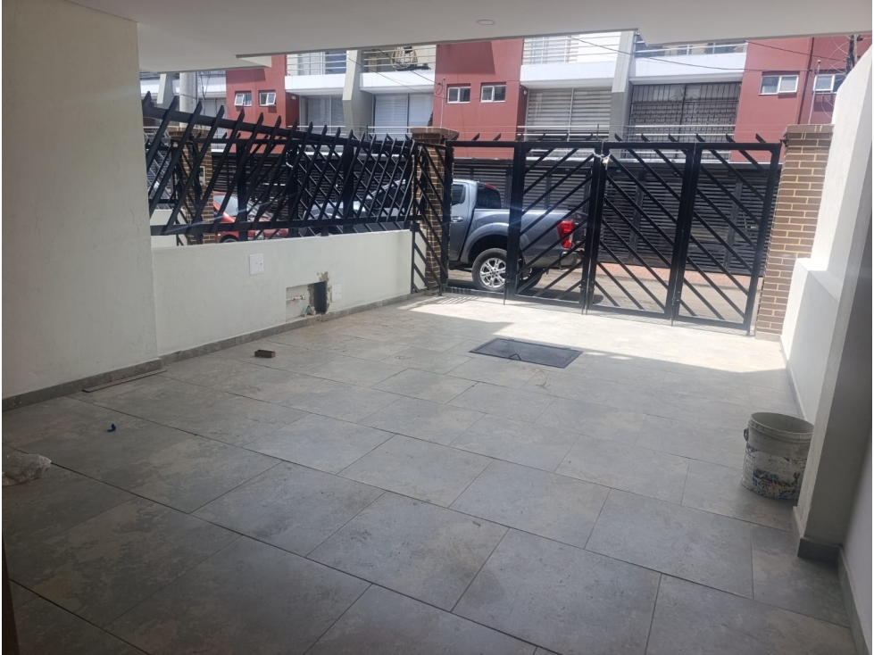 HERMOSA CASA EN VENTA EN EL CENTRO DE COTA — foto 3