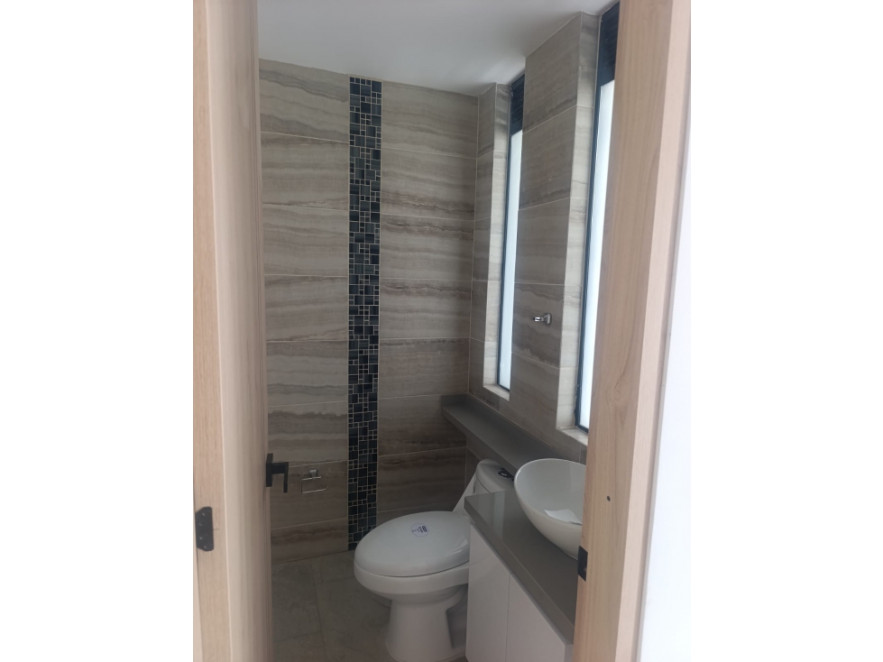 HERMOSA CASA EN VENTA EN EL CENTRO DE COTA — foto 5