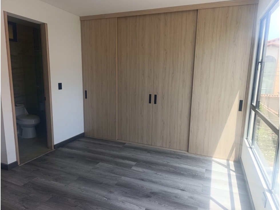 HERMOSA CASA EN VENTA EN EL CENTRO DE COTA — foto 6