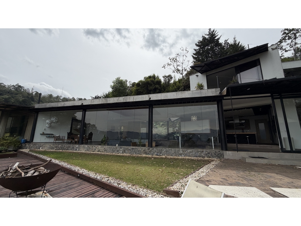 Luxury Estate with 4,000 m² of Land | 3 Bedrooms — foto 2