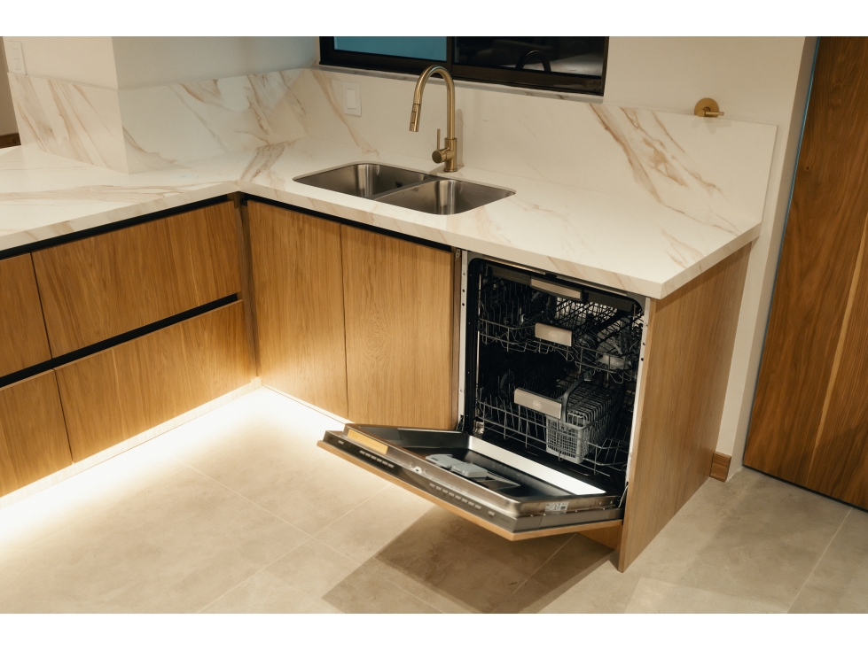Apartamento amplio y luminoso con acabados de diseño y terraza — foto 5