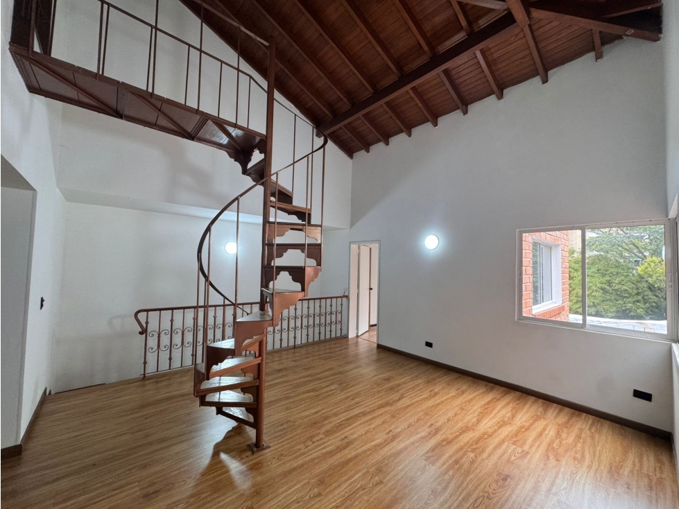 CASA EN VENTA EN LAS LOMAS | POBLADO — foto 3