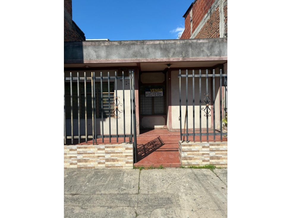 CASA EN VENTA BARRIO SANTA ELENA — foto 4