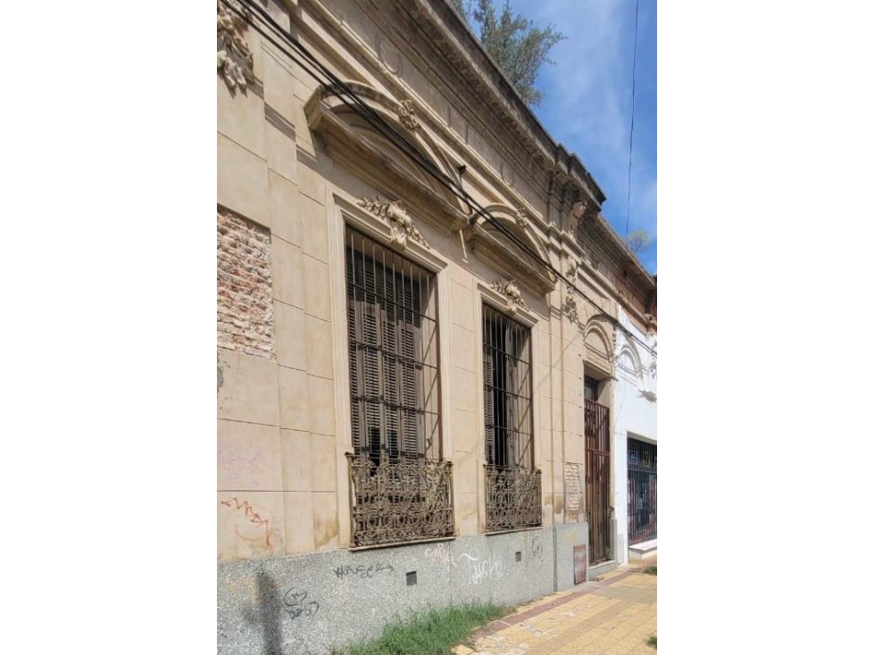 Casa a RECICLAR/DEMOLER con amplio lote en barrio La Estación — foto 3
