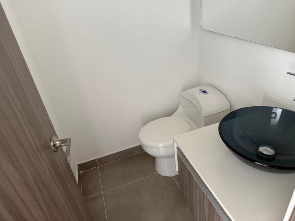 Apartamento en renta sector envigado loma de las brujas — foto 5
