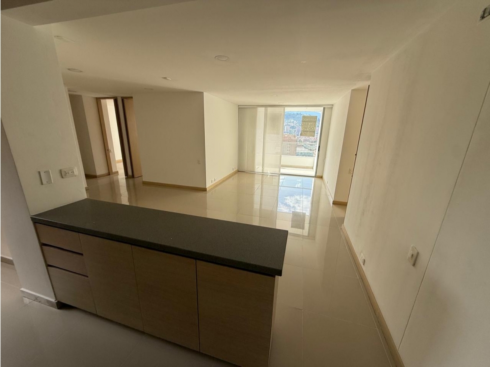 Apartamento en renta sector envigado parte baja — foto 4