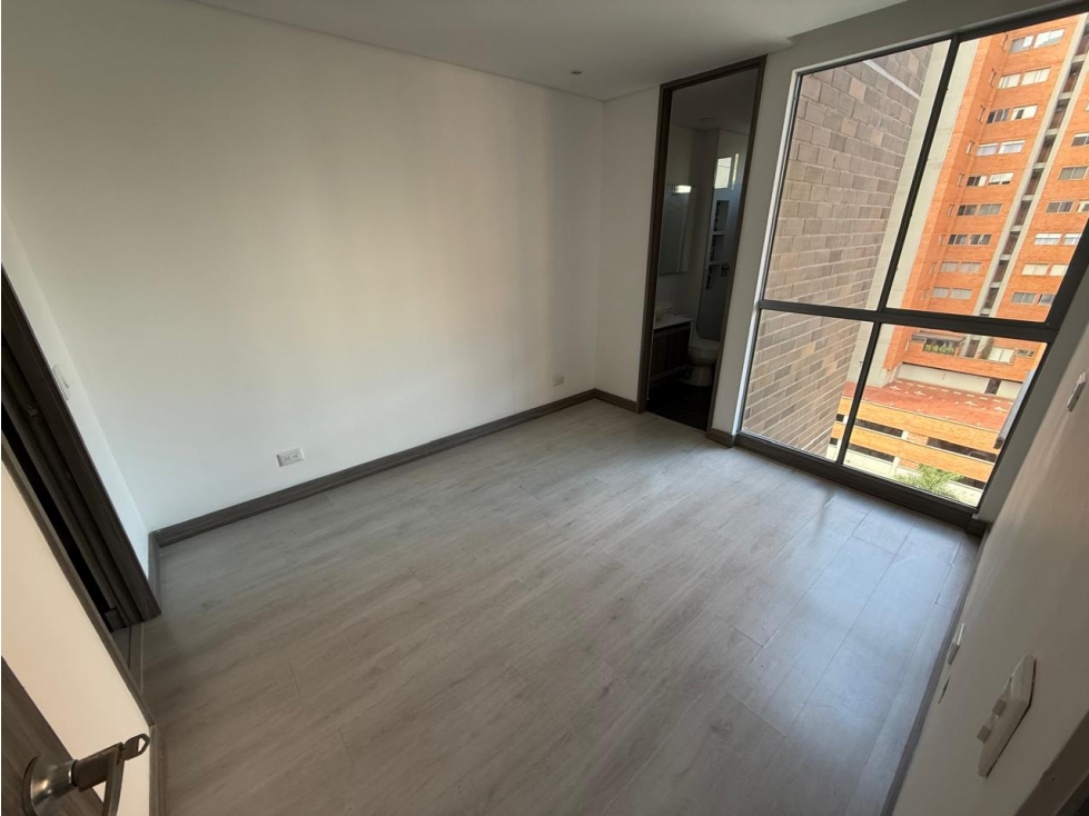 Apartamento en renta sector envigado loma de las brujas — foto 6