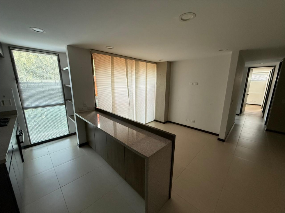 Apartamento en renta sector poblado las palmas