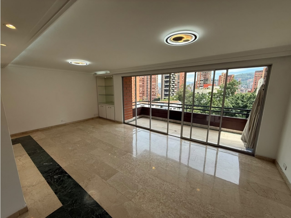 Apartamento en venta y renta sector poblado loma de los parra