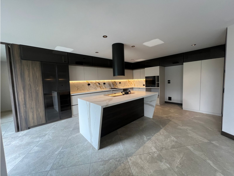 APARTAMENTO DE LUJO PARA ESTRENAR - LOMA DEL ESMERALDAL ENVIGADO — foto 3
