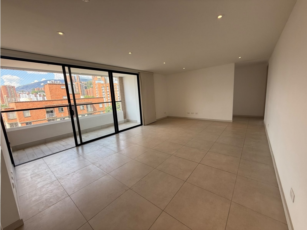 Apartamento en renta sector poblado loma televid poblado