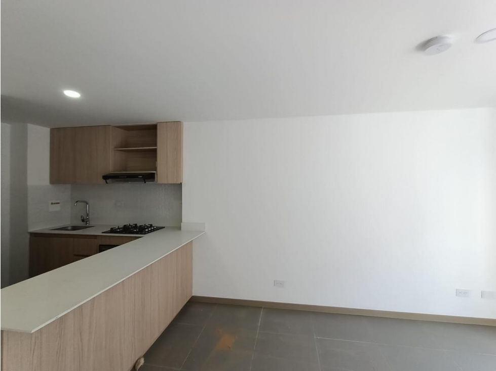 Apartamento en renta sector santa fe medellin — foto 3