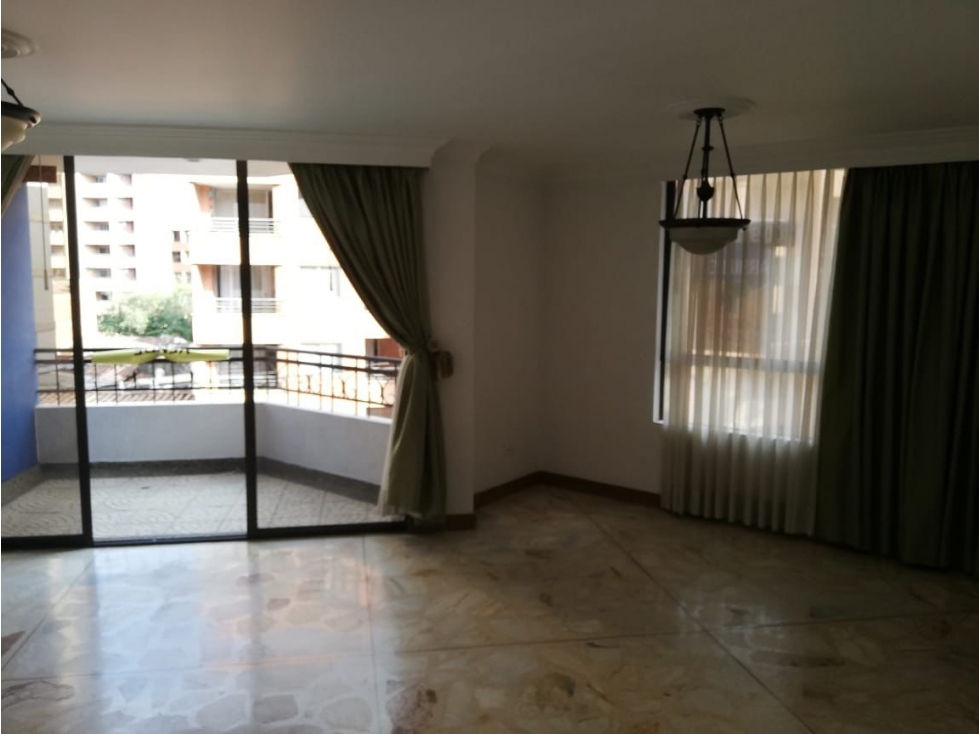 Apartamento en renta sector laureles