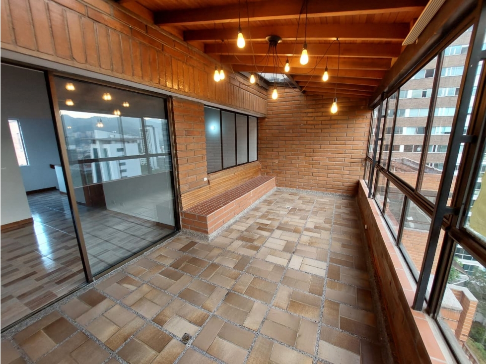 PENTHOUSE EN ARRIENDO - EL POBLADO MILLA DE ORO — foto 2