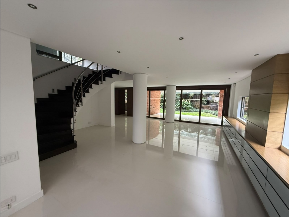 Casa en venta en el poblado , transversal superior - 1